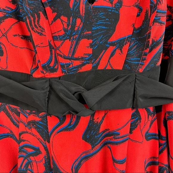 Twinkle by Wenlan Red Silk Floral Ruched Tie V Neck Dress - Picture 3 of 9